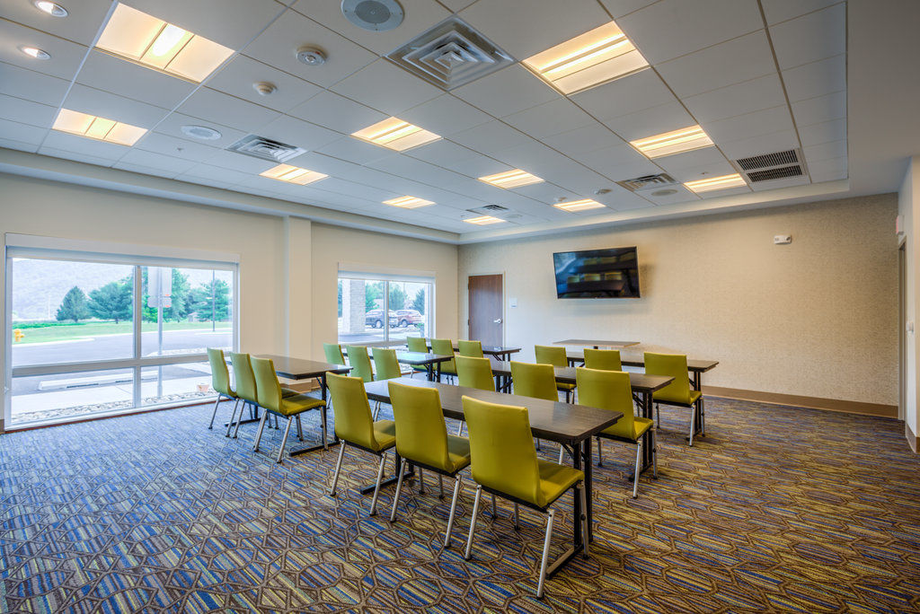 Holiday Inn Express & Suite Milroy - Reedsville Eksteriør bilde