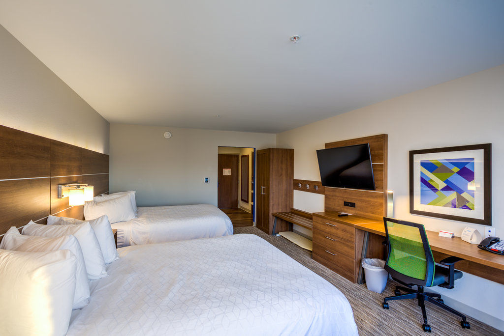 Holiday Inn Express & Suite Milroy - Reedsville Eksteriør bilde