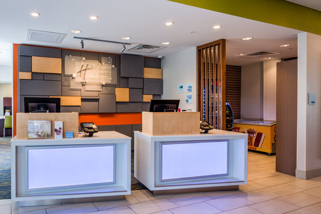 Holiday Inn Express & Suite Milroy - Reedsville Eksteriør bilde