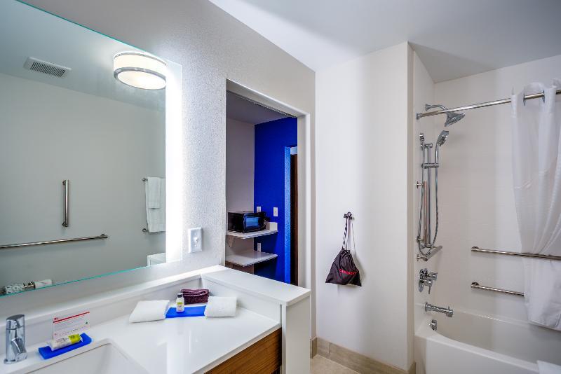 Holiday Inn Express & Suite Milroy - Reedsville Eksteriør bilde