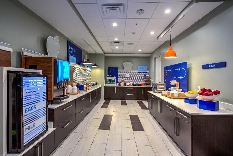 Holiday Inn Express & Suite Milroy - Reedsville Eksteriør bilde